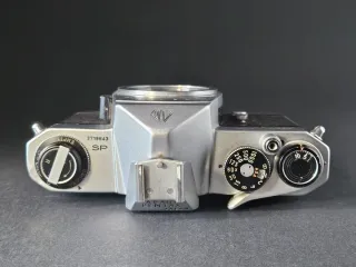 Cámara Pentax SP Plata y Negra