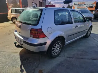 Volkswagen Golf 2001