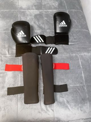 Guantes y espinilleras Adidas boxeo y bucal Adidas