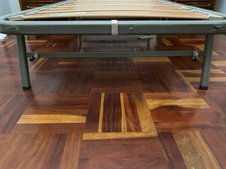 Somier Bodyflex con patas y ruedas (y colchón)