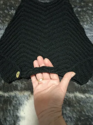 Top de punto negro halter TS