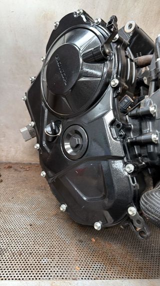 Tapa Embrague Honda Transalp 750