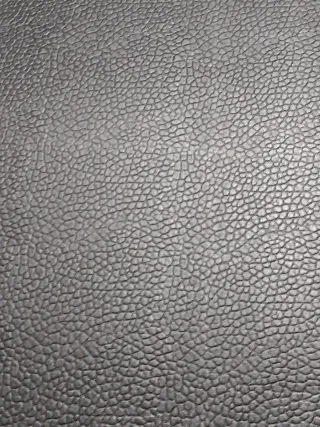 Baúl / Arca / Cofre  de polipiel negro y dorado