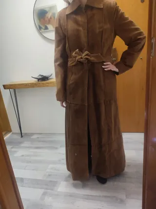 Abrigo largo marrón Mango