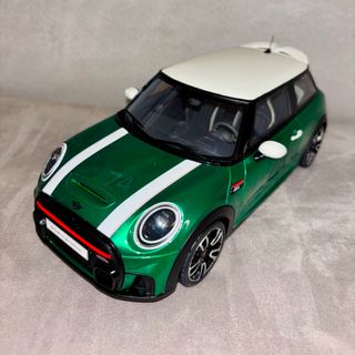 Mini Cooper JCW OttoMobile 1:18