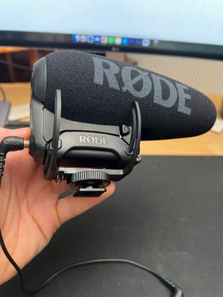 Microfone RØDE Videomic Pro+