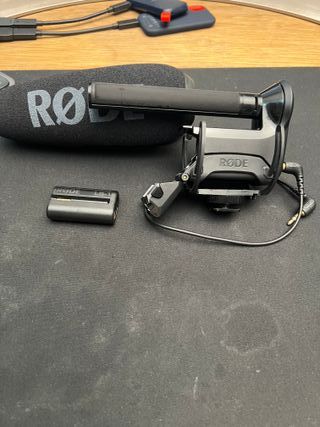 Microfone RØDE Videomic Pro+