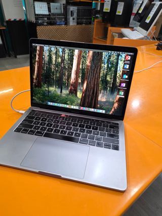 MacBook Pro 13 i7 16GB RAM 500GB SSD