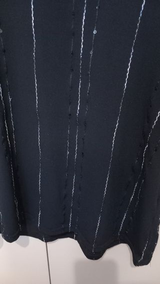 Maglia nera manica corta con dettagli argento