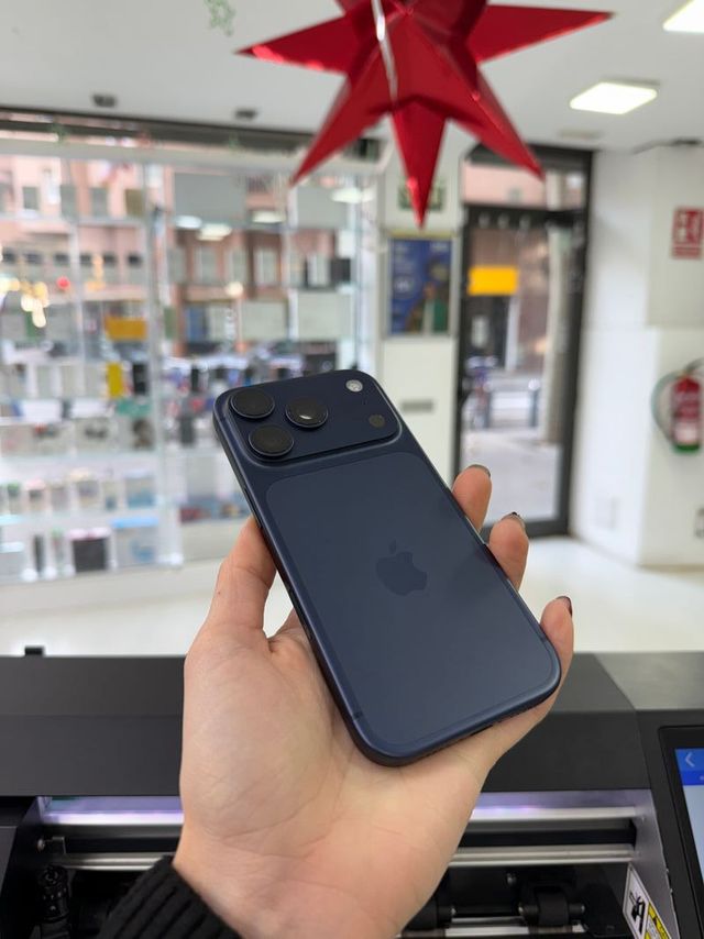 IPHONE 17 PRO 256GB COMO NOVO