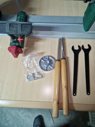 Torno de madera Parkside con accesorios