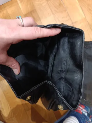 Mochila mediana cuero sintético negra