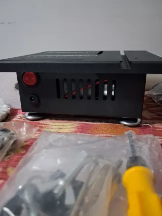 Mini sierra de mesa para manualidades