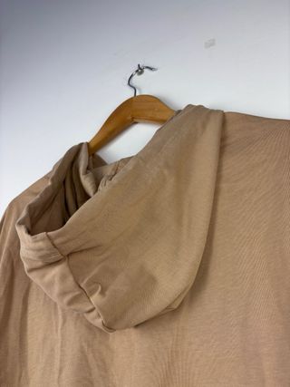 Sudadera Nike Beige con Capucha