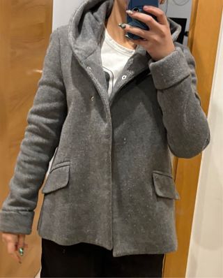 Abrigo Zara gris