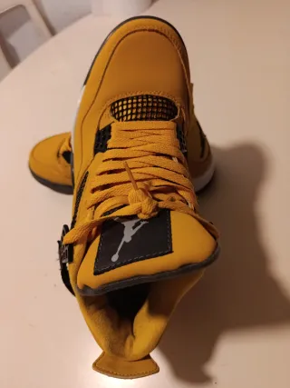 Zapatillas Jordan Talla 43 Amarillas