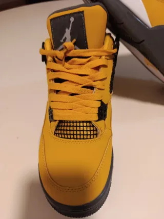 Zapatillas Jordan Talla 43 Amarillas