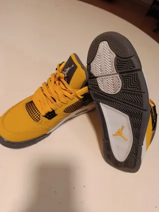 Zapatillas Jordan Talla 43 Amarillas