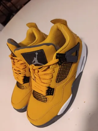 Zapatillas Jordan Talla 43 Amarillas