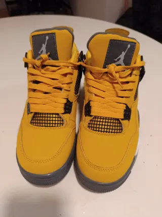 Zapatillas Jordan Talla 43 Amarillas