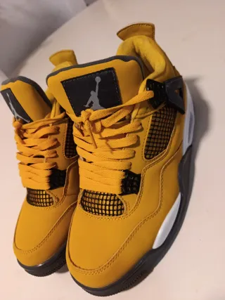 Zapatillas Jordan Talla 43 Amarillas