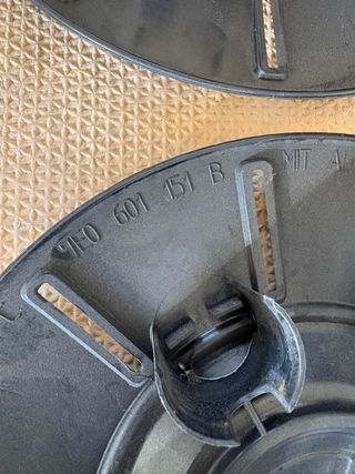 Pareja Tapacubos VW Crafter 16” (30€)