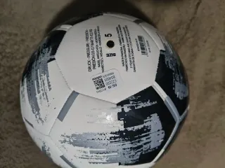 Lote 4 Palloni Calcio Taglia 5 Adidas e Nike