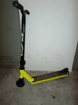 Patinete Oxelo saltos amarillo