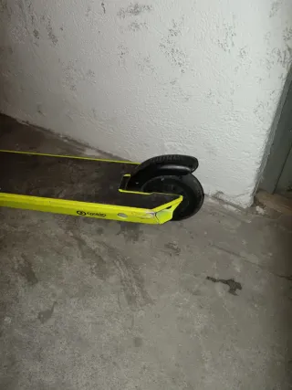 Patinete Oxelo saltos amarillo