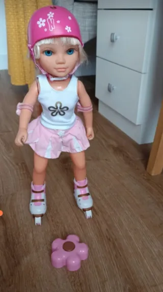 Nancy Patinadora Muñeca