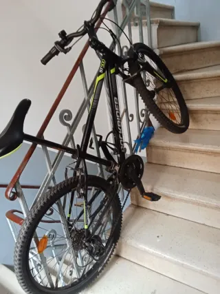 Bicicleta Rockrider ST500 Negra