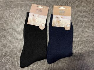 Berretti e calzini lana donna