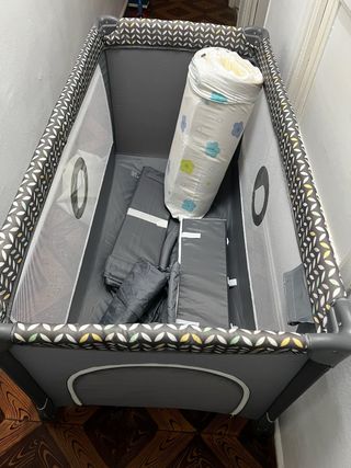 Cuna de viaje con colchón y bolsa