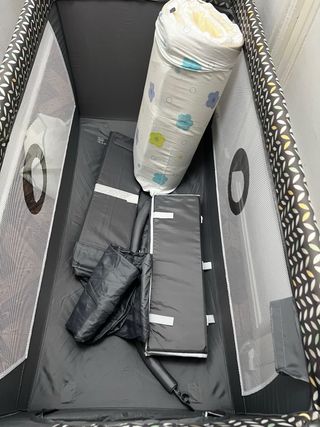 Cuna de viaje con colchón y bolsa