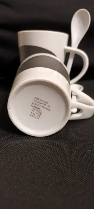 Set 2 Tazze con Cucchiaini