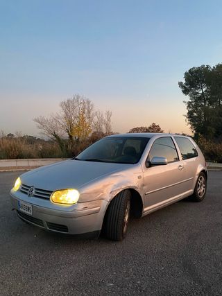 Volkswagen Golf 2002