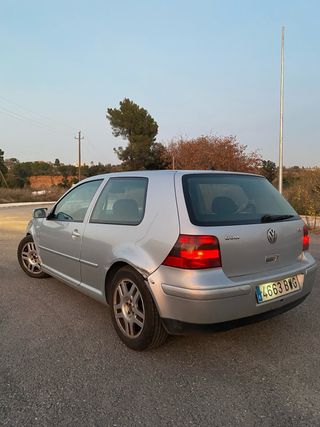 Volkswagen Golf 2002