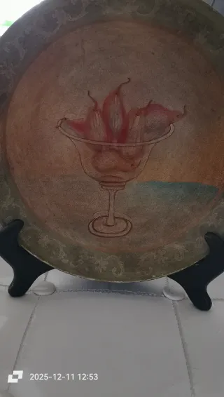 Piatto antico dipinto a mano