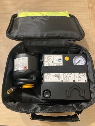 Kit antipinchazos para coche