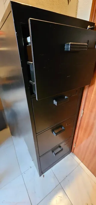 Archivador metálico negro 4 cajones