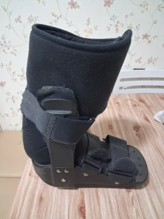 Bota Ortopédica Walker Negra Talla S