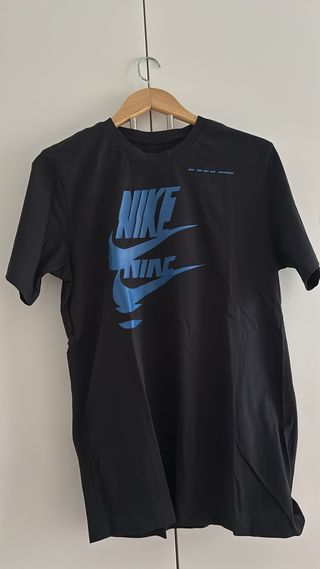 Camiseta Nike Talla S Negra