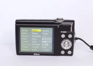 Nikon Coolpix S3000 12Mp Plata COMPLETAMENTE NUEVA