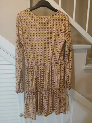 Vestido estampado morado y amarillo