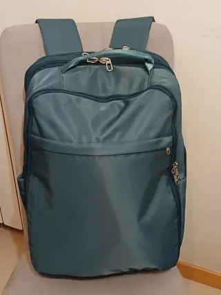 Mochila de viaje con vacío