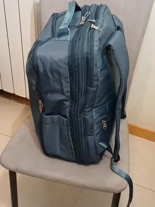 Mochila de viaje con vacío