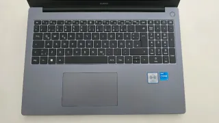 Portátil Huawei Mate D16 2024 i5 512GB SSD