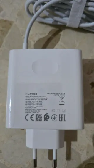 Portátil Huawei Mate D16 2024 i5 512GB SSD