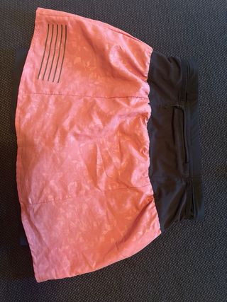 Falda-pantalón Salomon rosa y negra