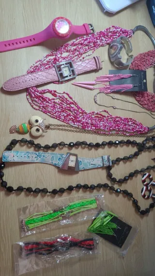 Lote Bisutería Collares Pulseras Pendientes